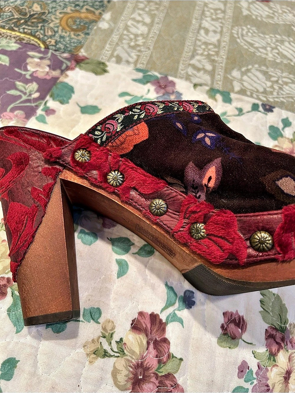 Tracy Porter Floral Platform Clogs in Red & Black - Picture 7 of 10